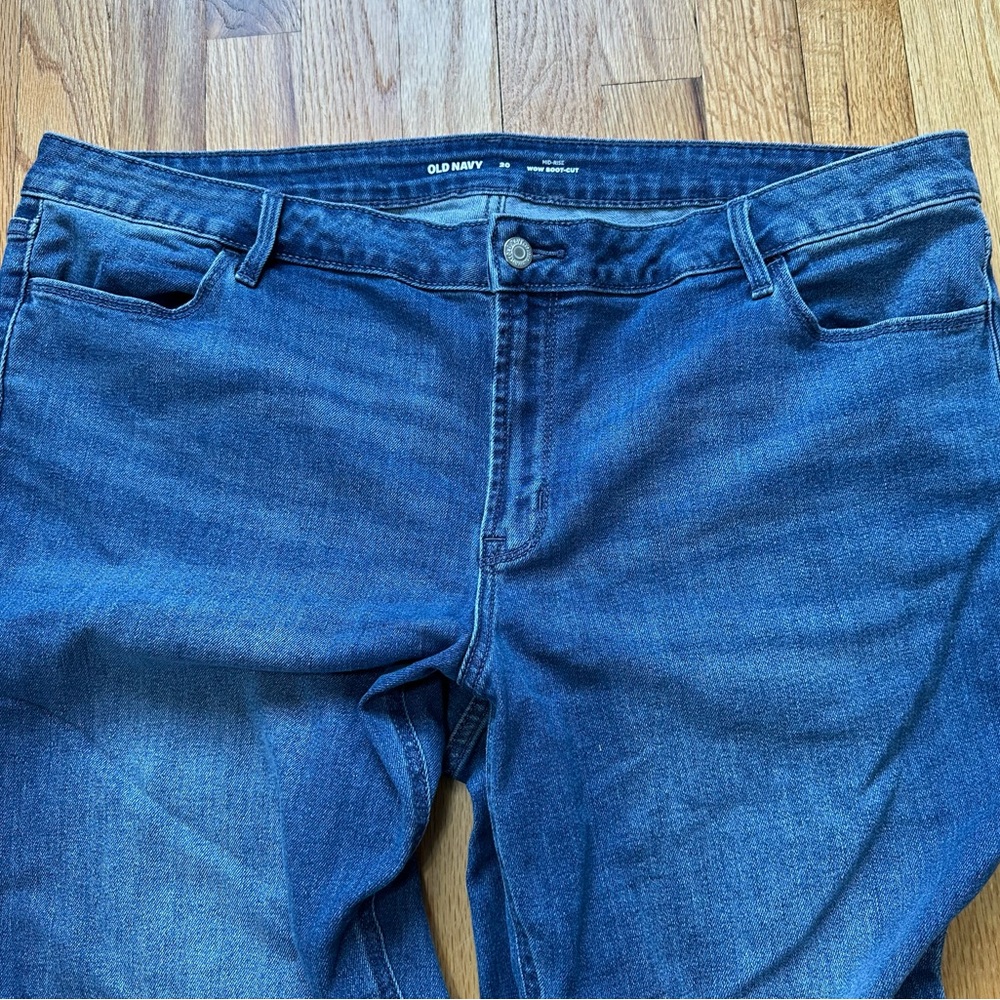 Old Navy WOW Mid Rise Bootcut Jean Medium Wash Sz 20 Regular - Picture 4 of 11